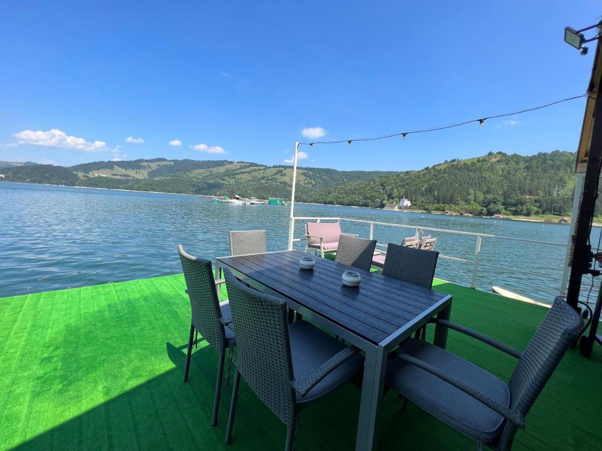 Casa Pe Lac Bicaz Exteriér fotografie